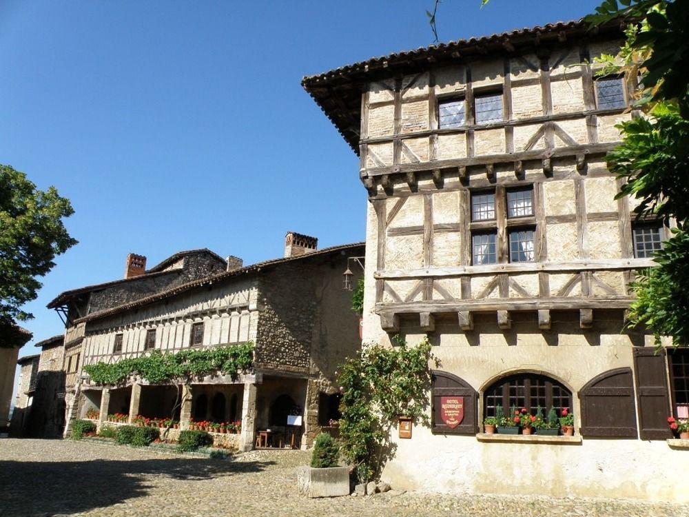 Hostellerie Du Vieux Perouges Exterior photo
